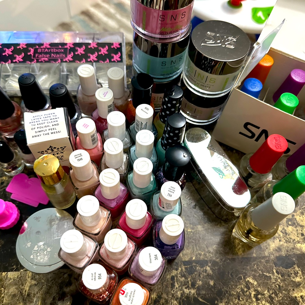 Essie, SNS, L.A. colors BUNDLE